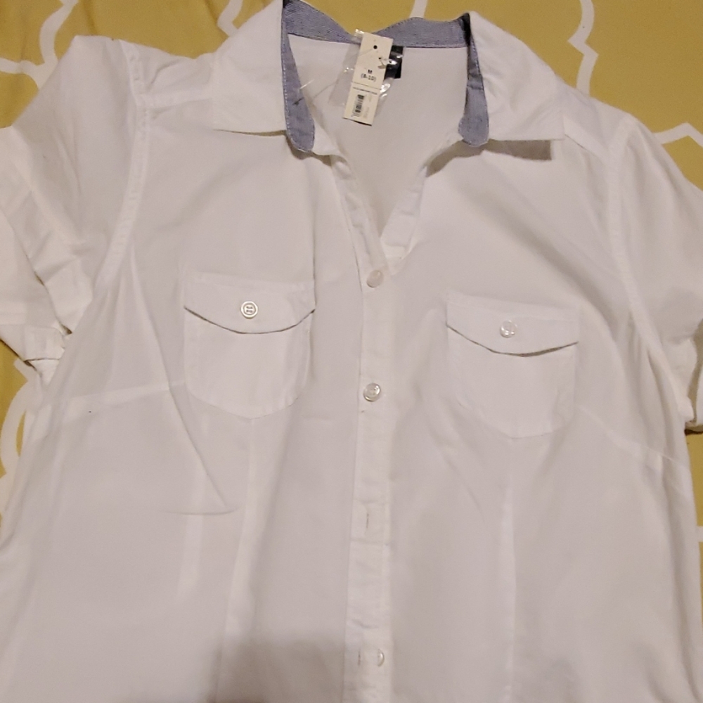 SS button down shirt NWT